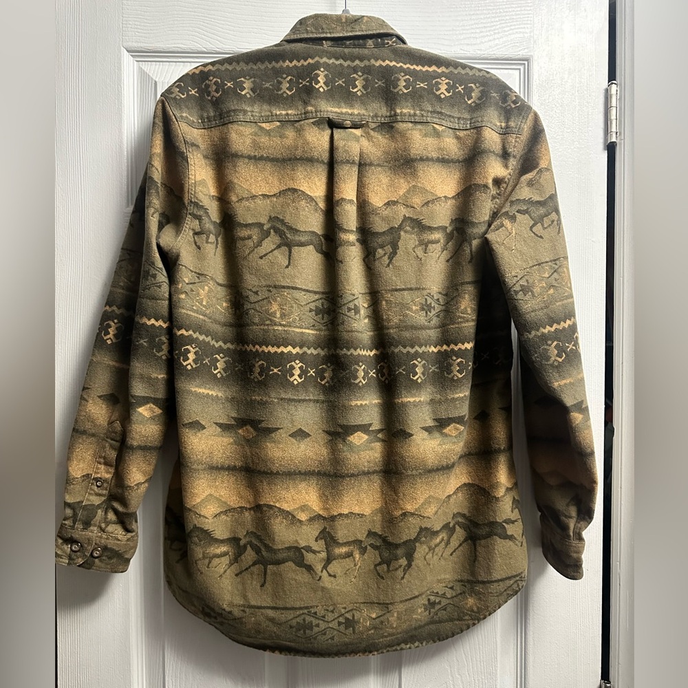 Cabela's Horse Pattern Flannel Shirt Women's Medium Brown Southwestern Aztec - Picture 5 of 8